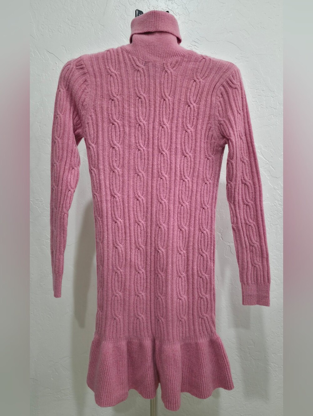 Women’s Pink Cable-Knit Turtleneck Sweater